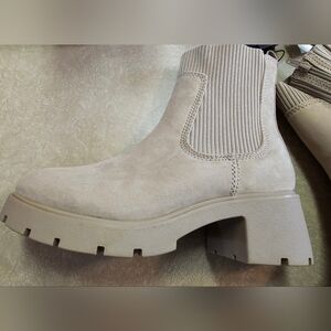 No Boundaries Cream Heeled Boots